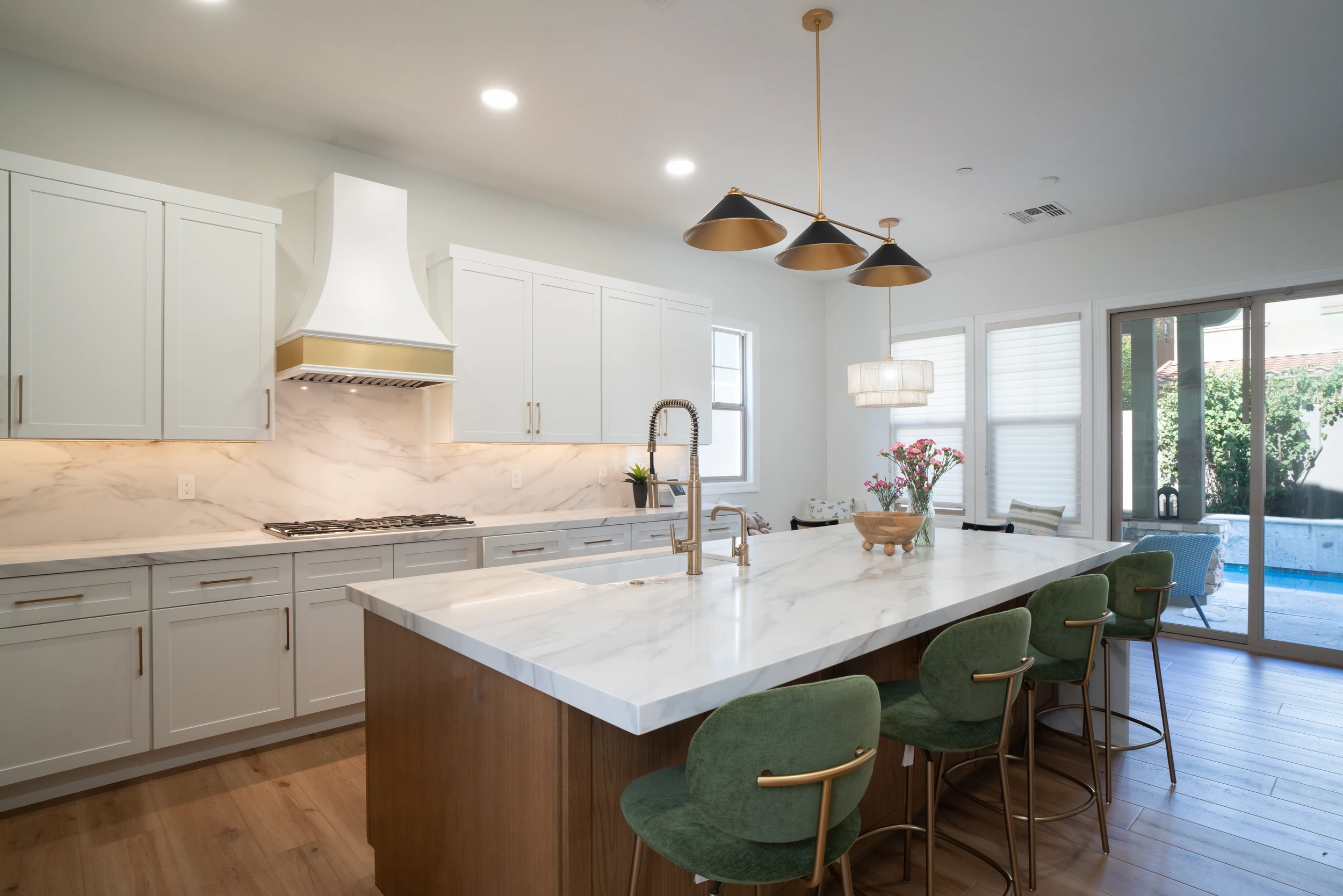 Kitchen large island with honey oak finish