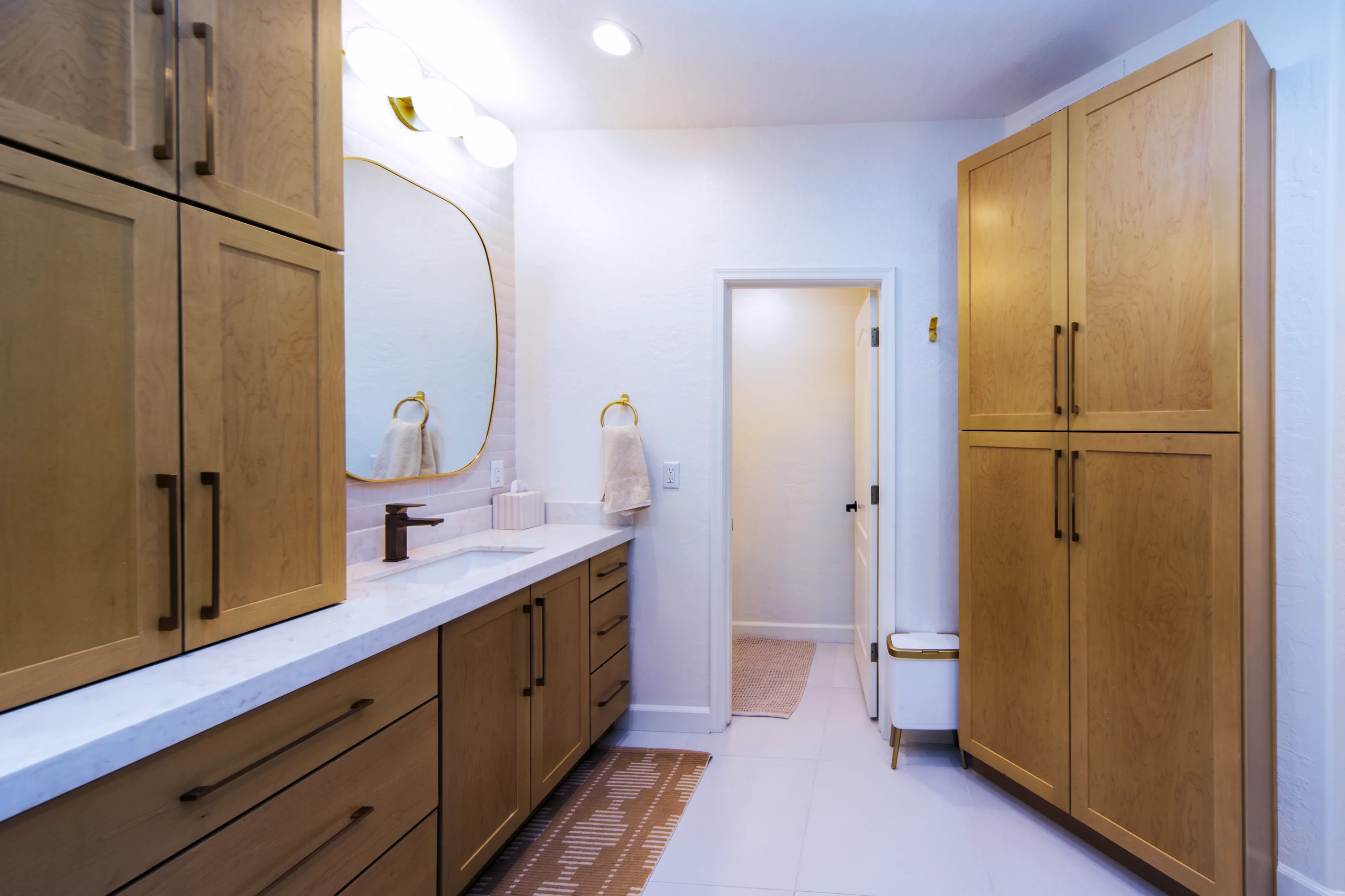 Master Bathroom - Extra Storage